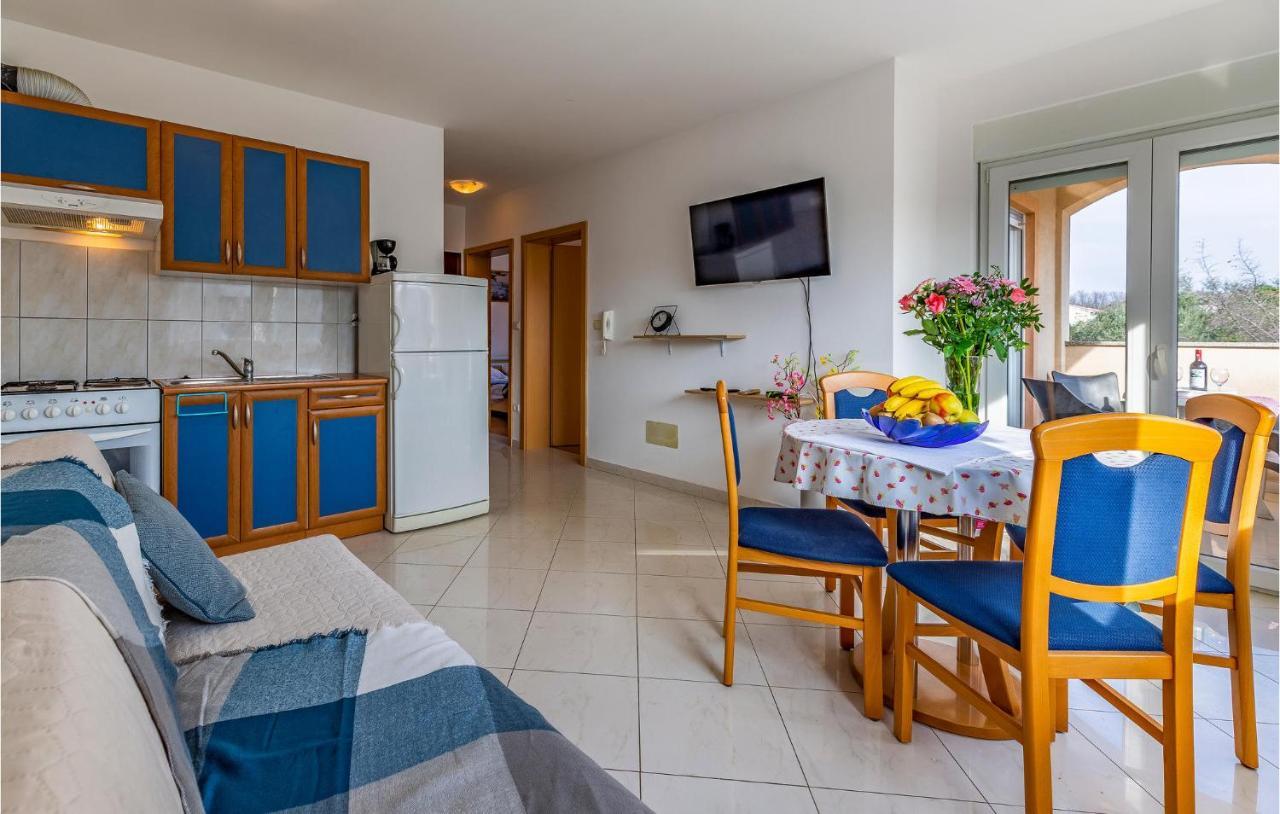 Lovely Apartment In Medulin With Kitchen Εξωτερικό φωτογραφία